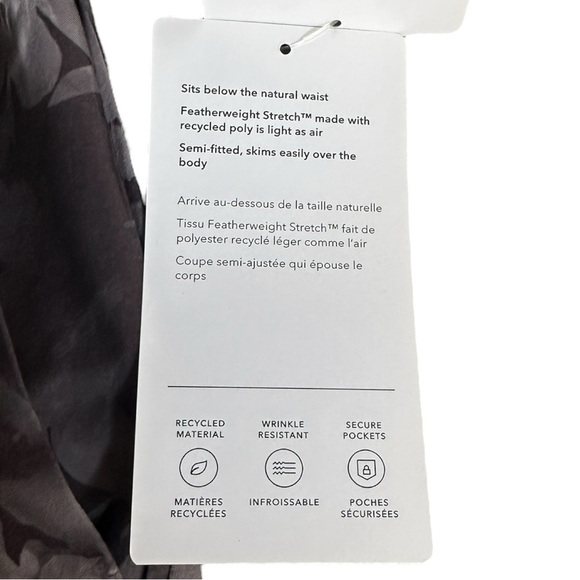 Athleta Activewear Shorts Size 16 NWT Black Floral Brooklyn Slim Semi Fitted - Picture 6 of 10